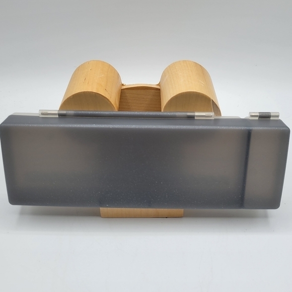 NWOT Rilakkuma Hard Cover Pencil Brush Case - Picture 5 of 10